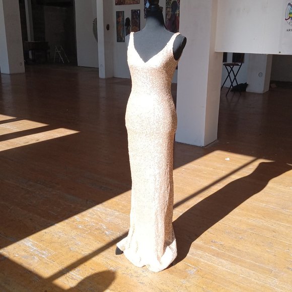 Light gold Full length sequin gown - Picture 9 of 10